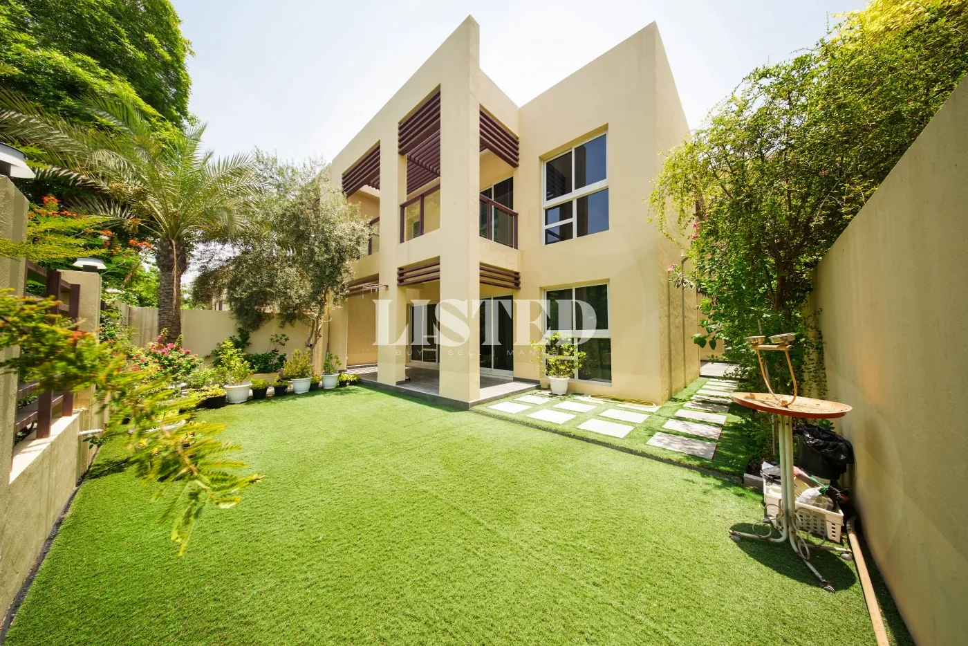 3 Bedroom Villa for Rent in Mina Al Arab