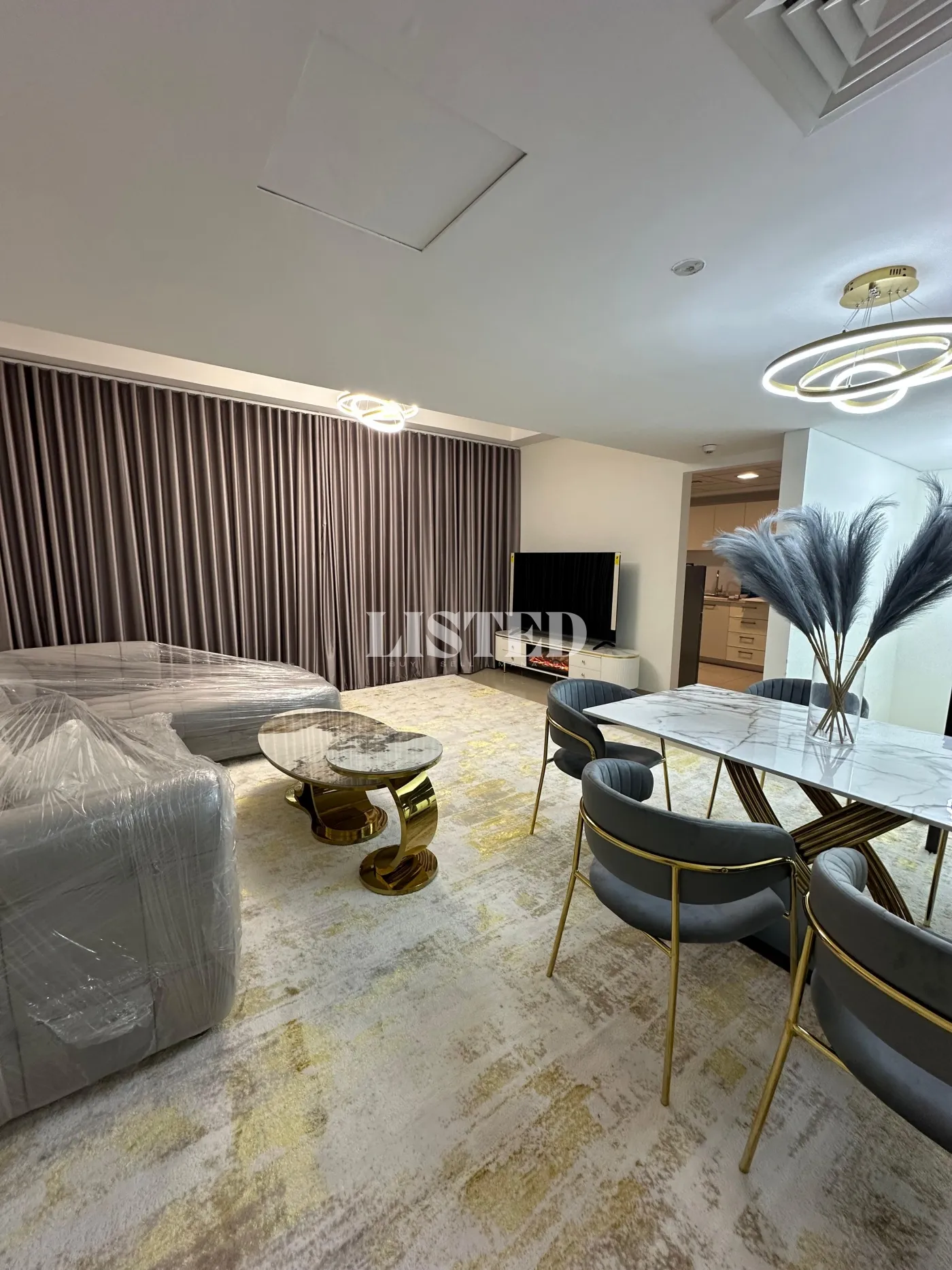 2 Bedroom Apartment for Rent in Al Marjan Island - property for rent