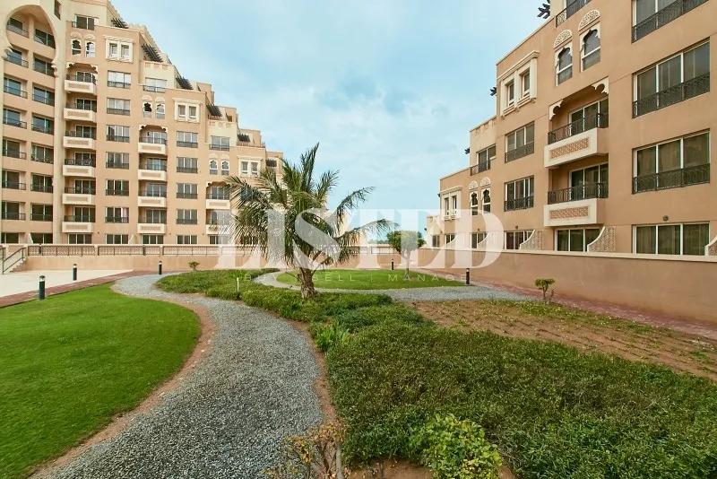 1 Bedroom Apartment for Sale in Bab al bahr - property for sale