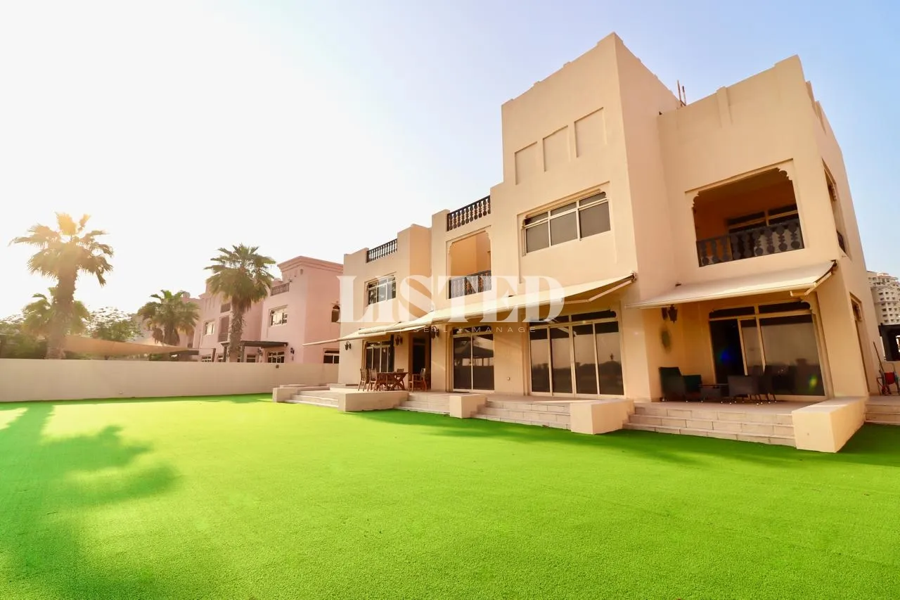 6 Bedroom Villa for Sale in Al Hamra Village - property for sale