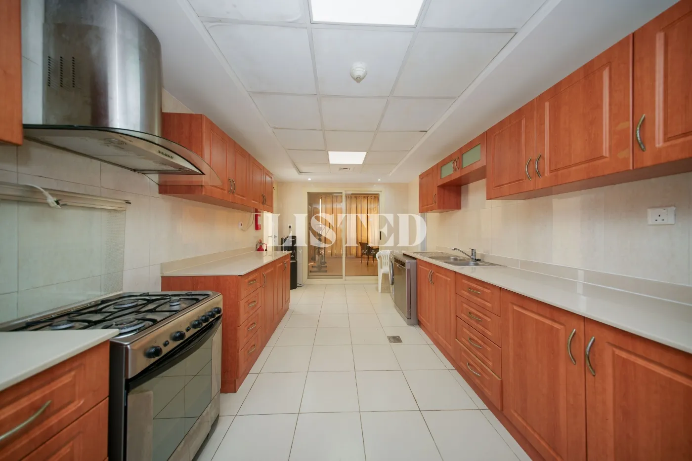 2 Bedroom Apartment for Sale in Al Hamra Village - property for sale