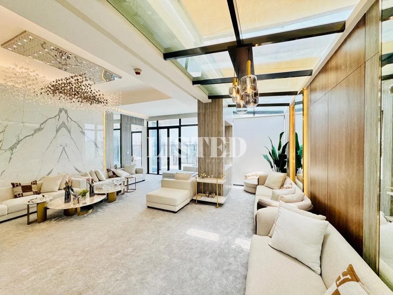 5 Bedroom Villa for Sale in Mina Al Arab