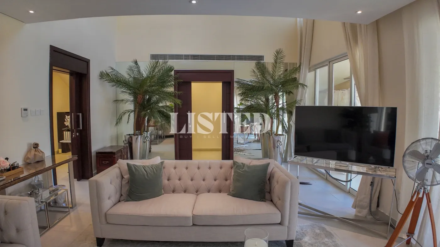 4 Bedroom Villa for Sale in Mina Al Arab